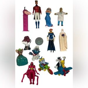 VINTAGE TOY LOT THE SIMPSONS CHIPMUNKS LORD OF THE RINGS PEZ BARBIE SMURF